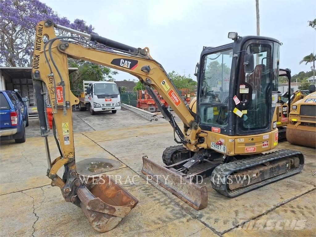 CAT 303.5ECR Pelle sur chenilles