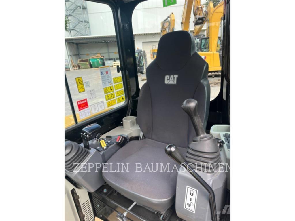 CAT 303.5ECR Pelle sur chenilles