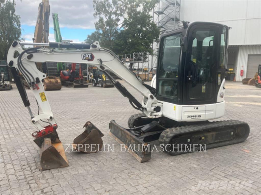 CAT 303.5ECR Pelle sur chenilles