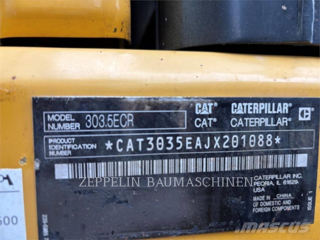 CAT 303.5ECR Pelle sur chenilles