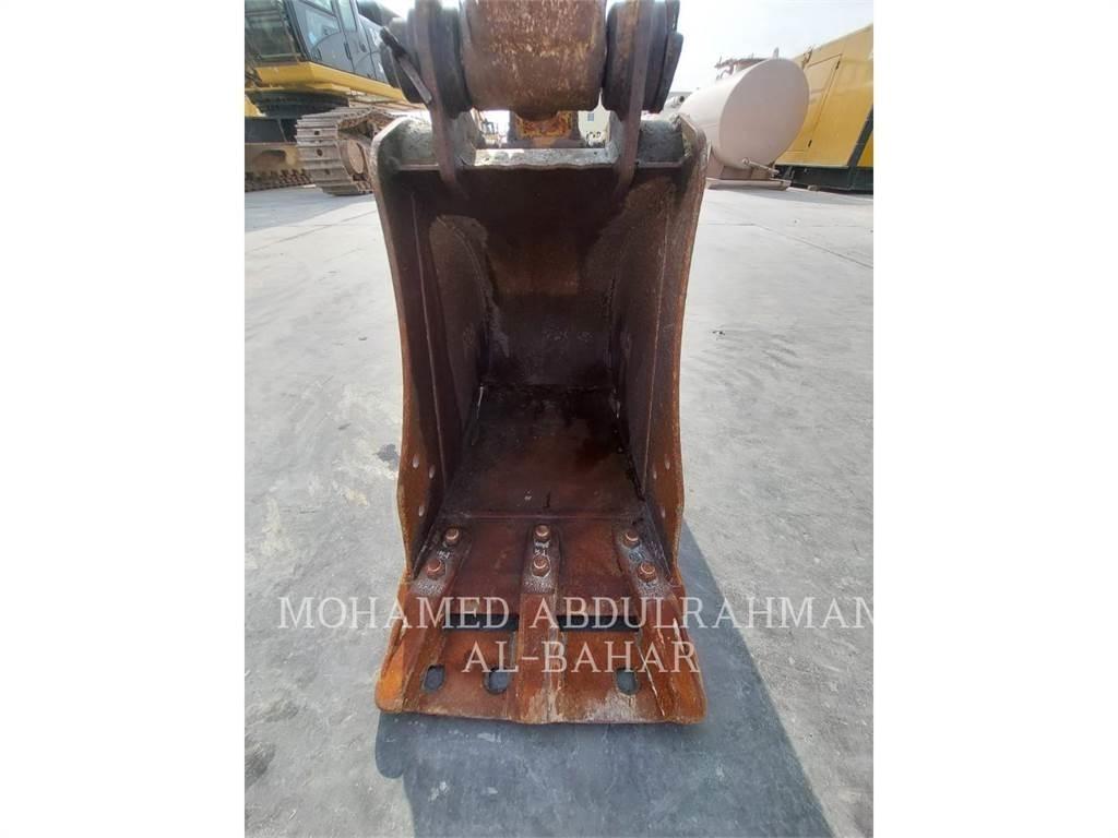 CAT 303.5ECR Pelle sur chenilles