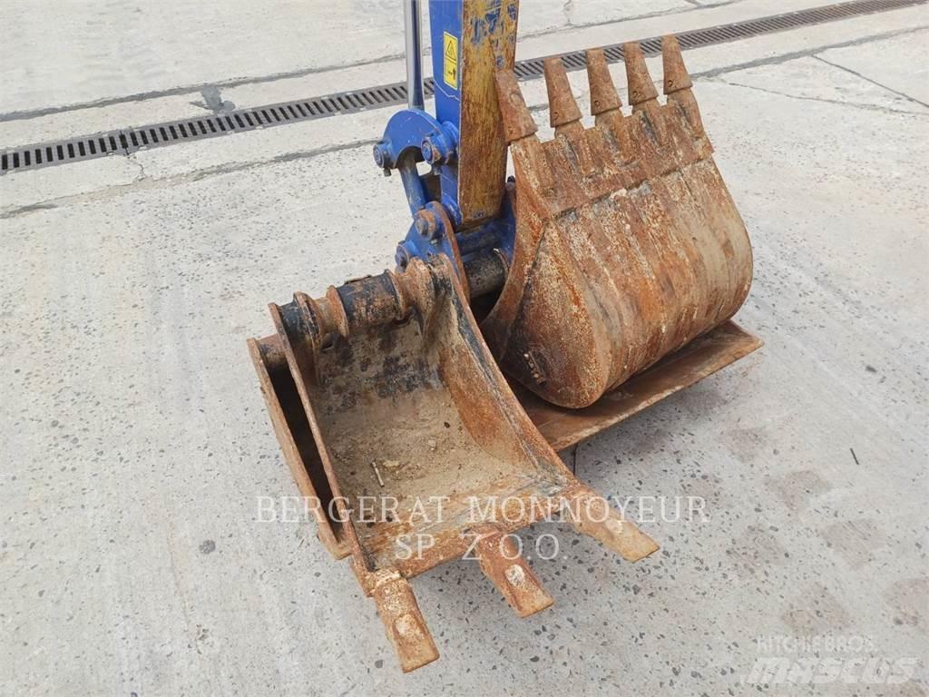 CAT 303 CR Pelle sur chenilles
