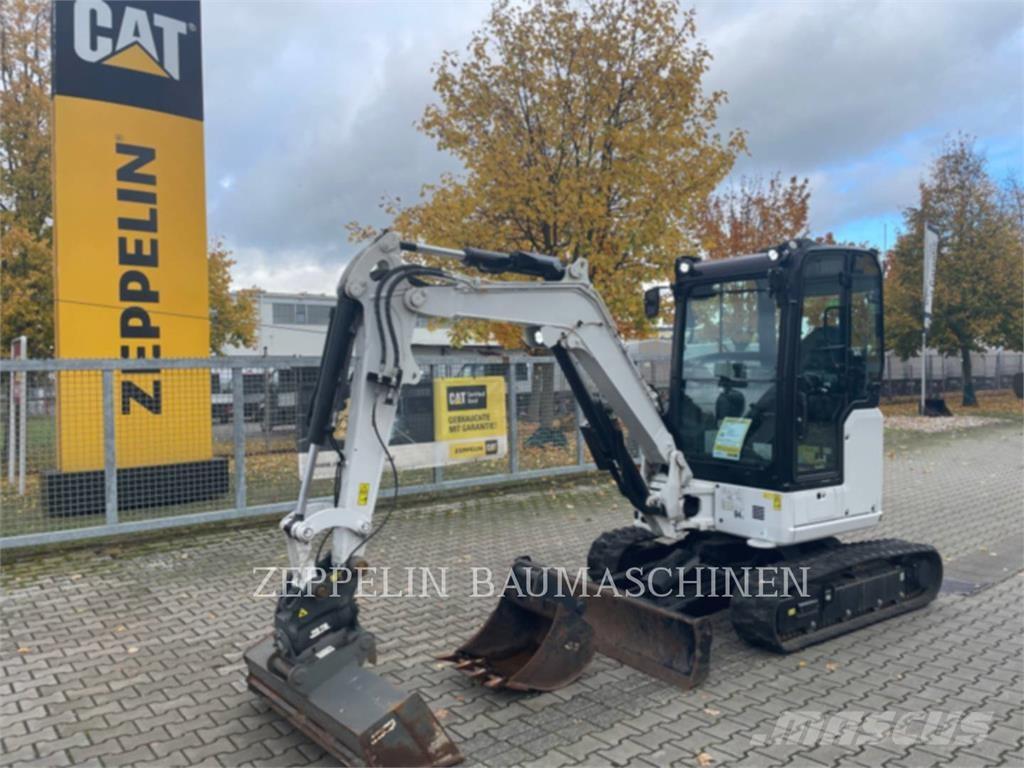 CAT 303CR-07A Pelle sur chenilles