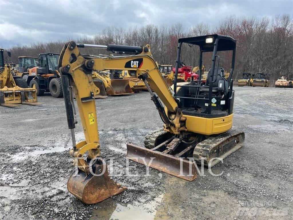 CAT 303ECR Pelle sur chenilles