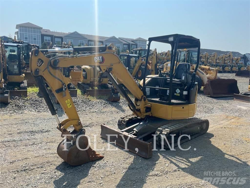 CAT 303ECR Pelle sur chenilles