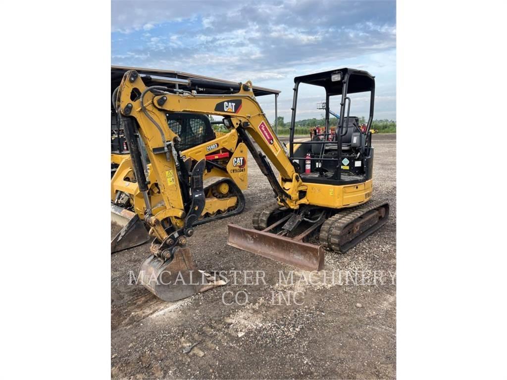 CAT 303ECR Pelle sur chenilles