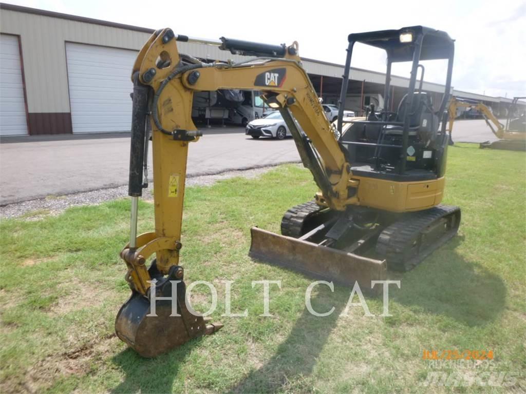 CAT 303ECR Pelle sur chenilles