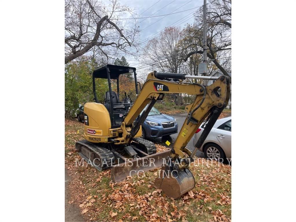 CAT 303ECR Pelle sur chenilles