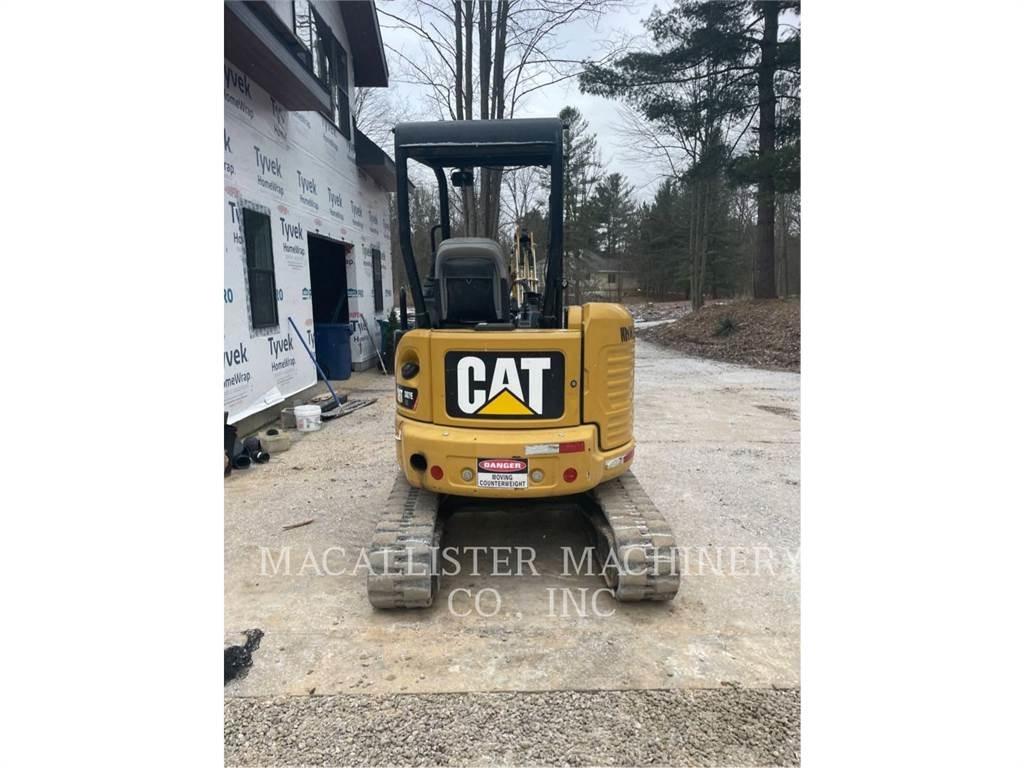 CAT 303ECR Pelle sur chenilles