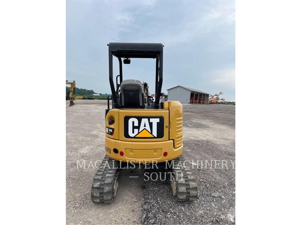 CAT 303ECR Pelle sur chenilles