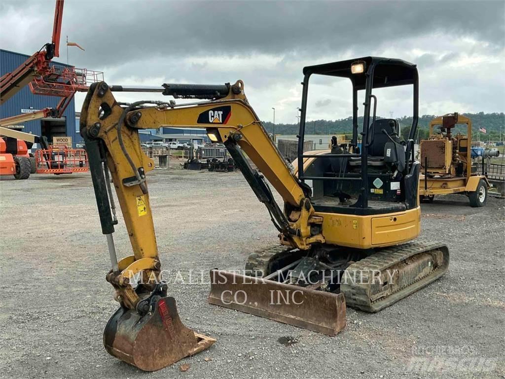 CAT 303ECR Pelle sur chenilles