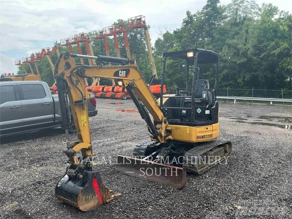 CAT 303ECR Pelle sur chenilles