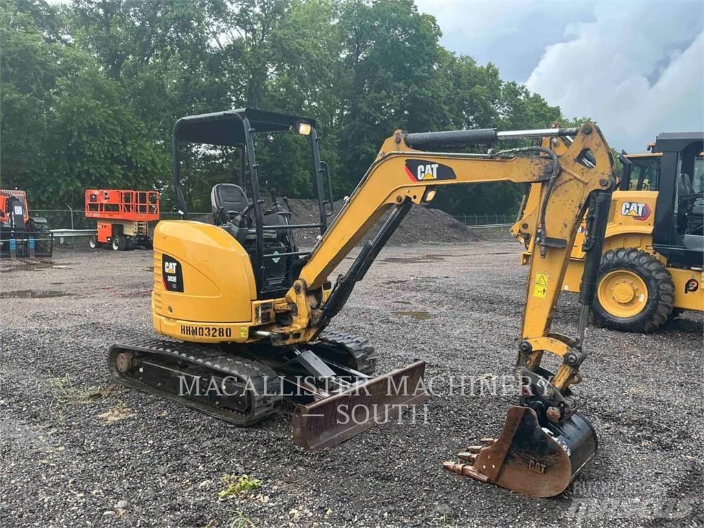 CAT 303ECR Pelle sur chenilles