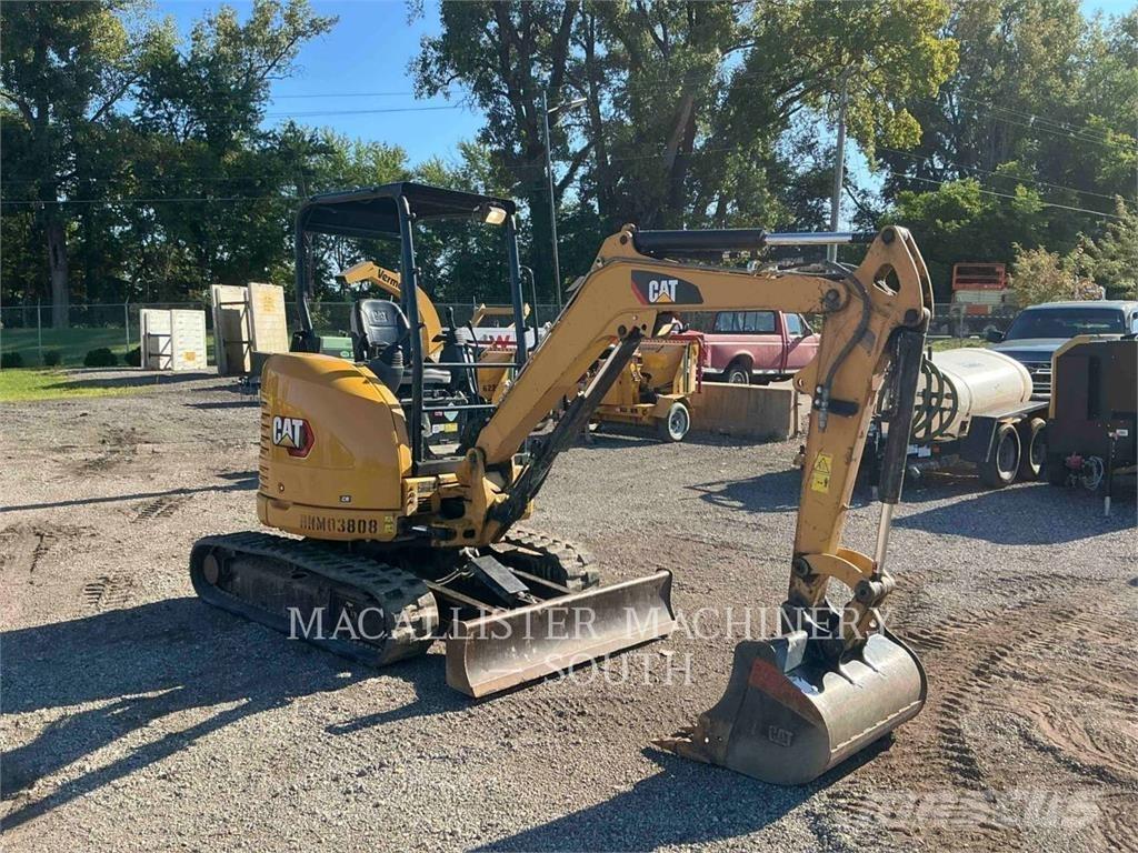 CAT 303ECR Pelle sur chenilles