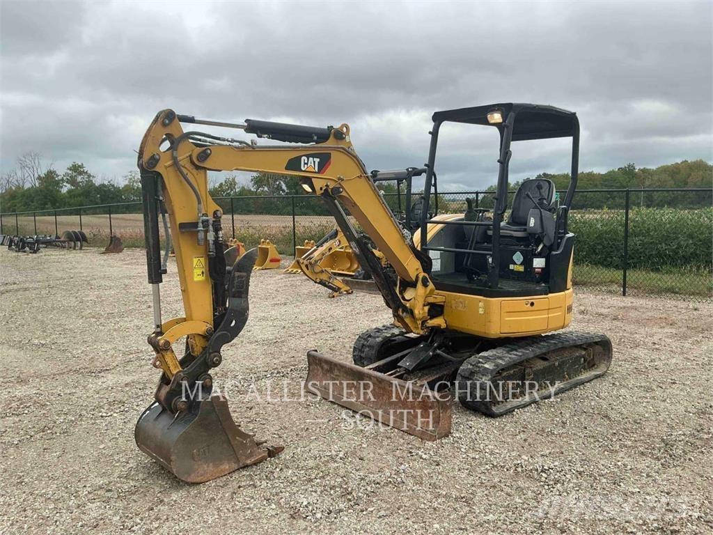 CAT 303ECR Pelle sur chenilles