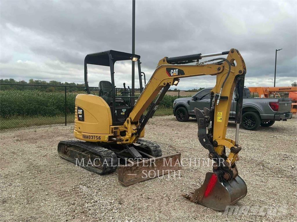 CAT 303ECR Pelle sur chenilles