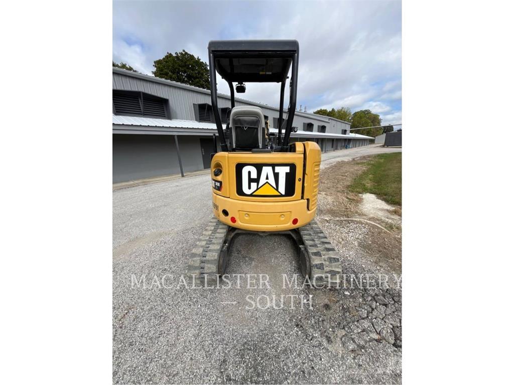 CAT 303ECR Pelle sur chenilles