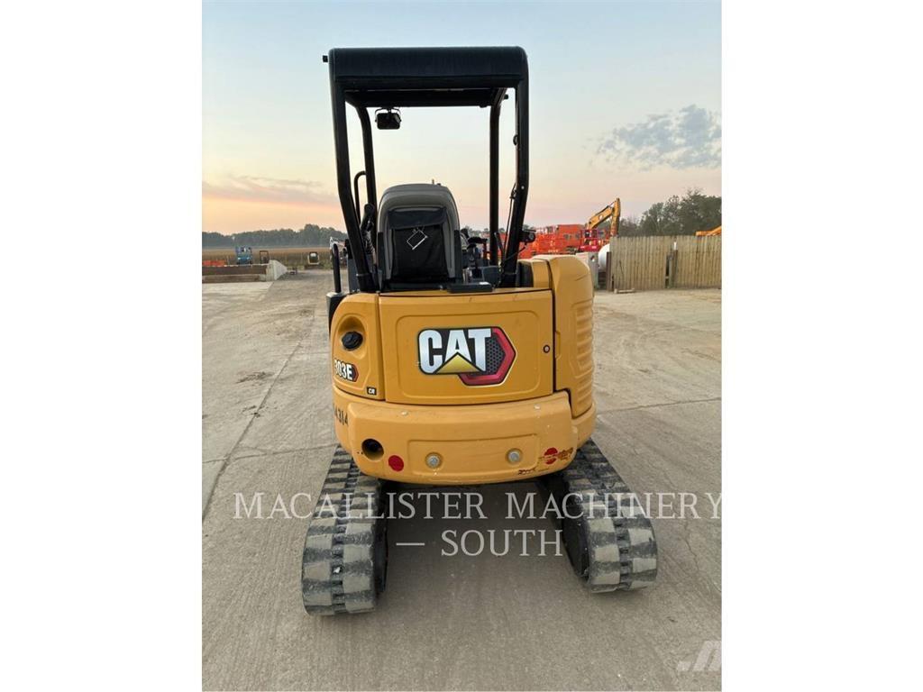 CAT 303ECR Pelle sur chenilles