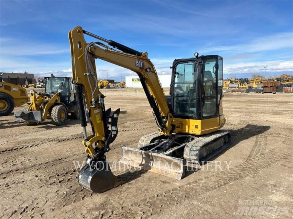 CAT 304 Pelle sur chenilles
