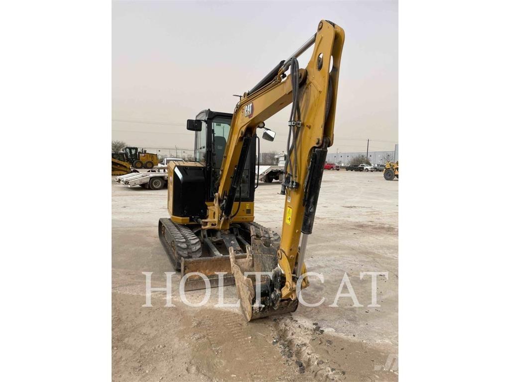 CAT 304 Pelle sur chenilles