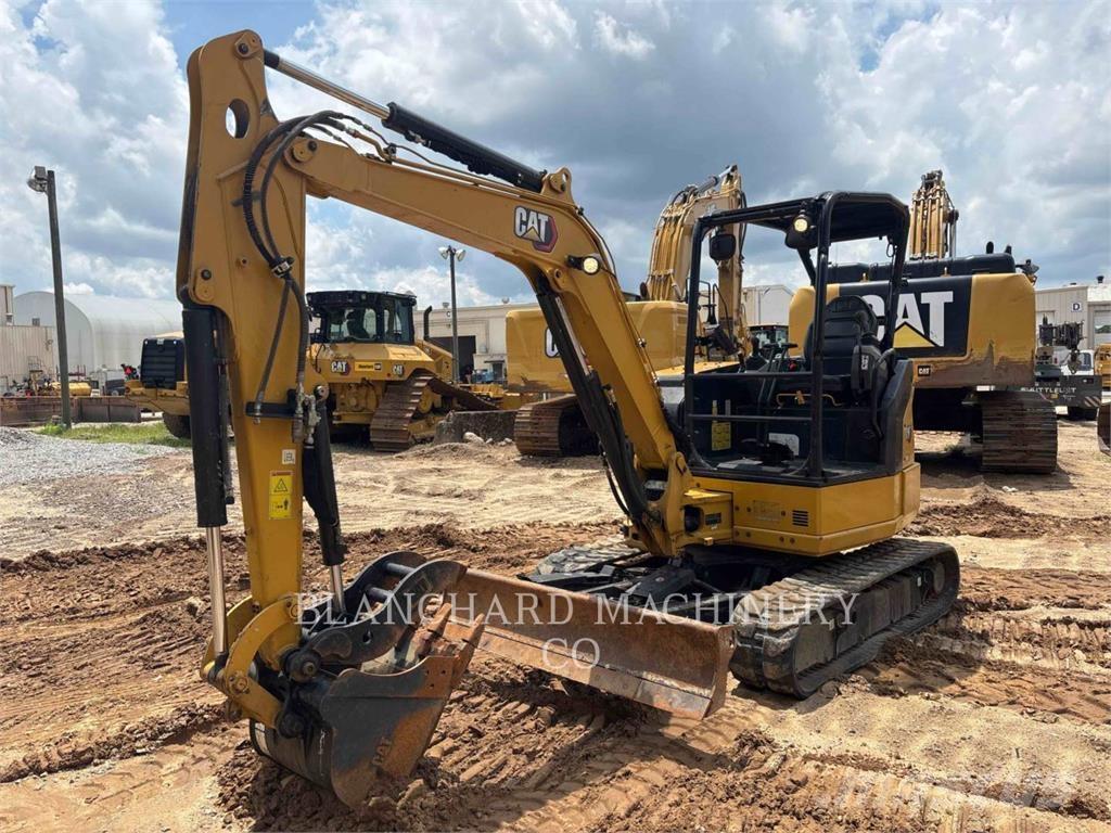 CAT 304 Pelle sur chenilles