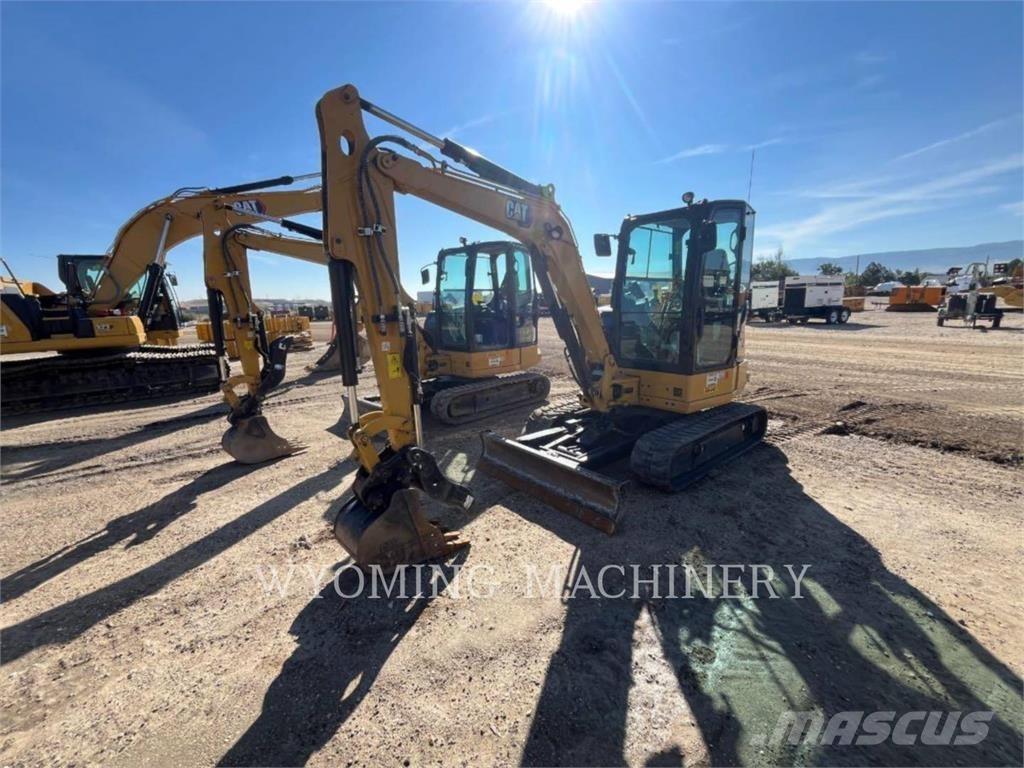 CAT 304 Pelle sur chenilles