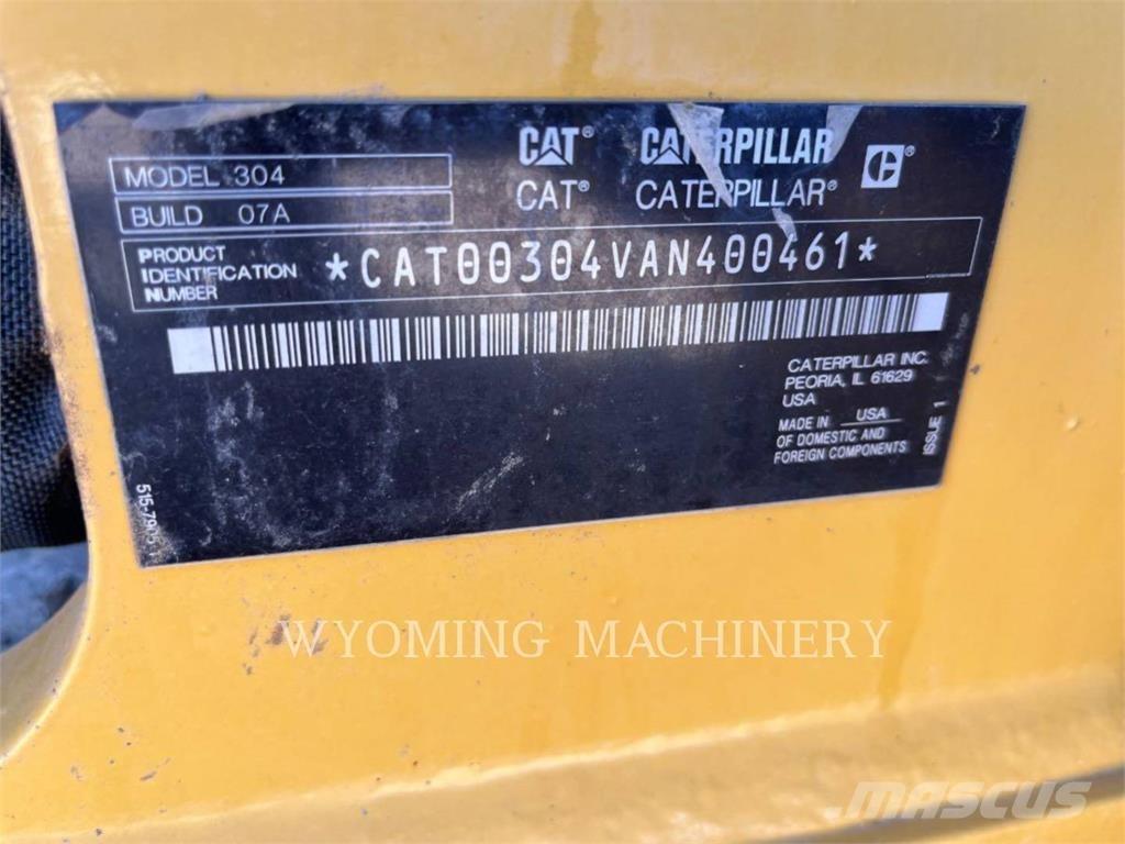 CAT 304 Pelle sur chenilles