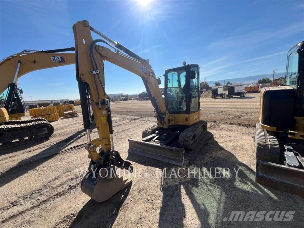 CAT 304 Pelle sur chenilles