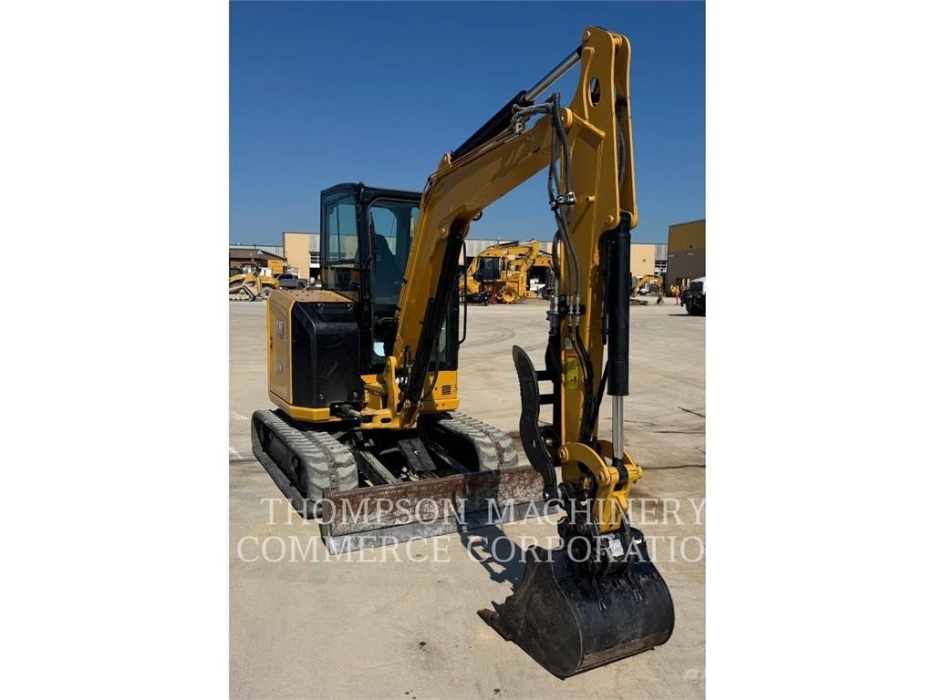 CAT 304 Pelle sur chenilles