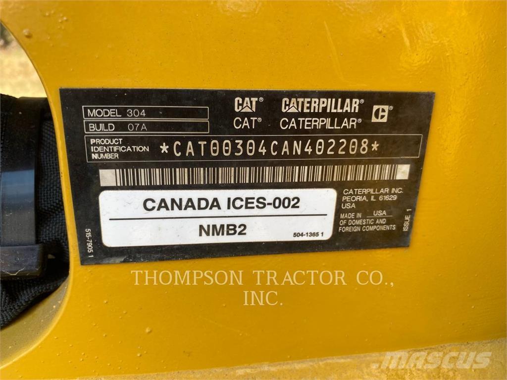 CAT 304 Pelle sur chenilles