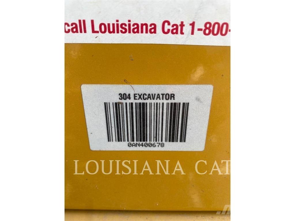 CAT 304 Pelle sur chenilles