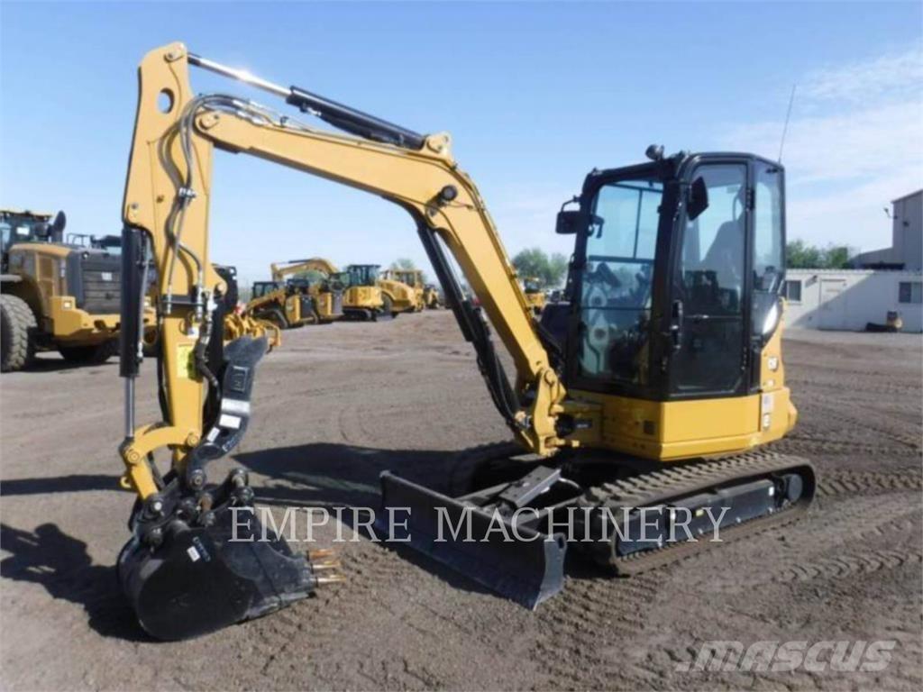 CAT 304-07 CAH Pelle sur chenilles