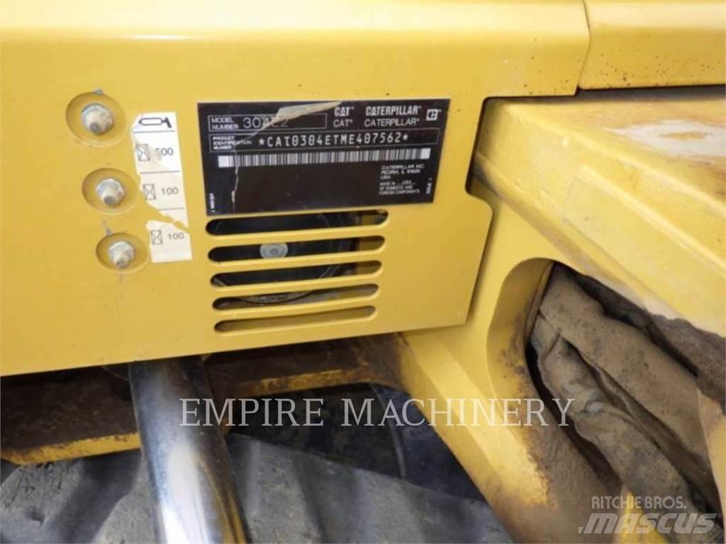 CAT 304E2 Pelle sur chenilles
