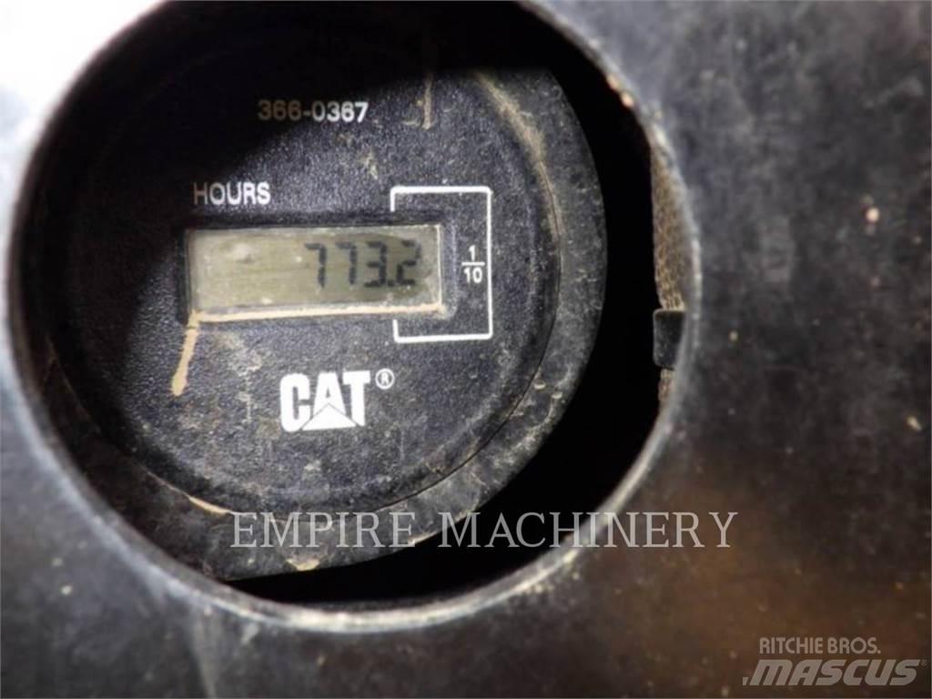 CAT 304E2 Pelle sur chenilles