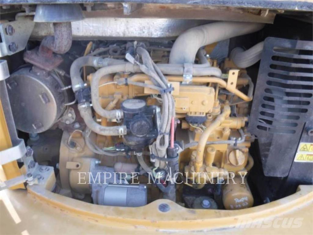 CAT 304E2 Pelle sur chenilles