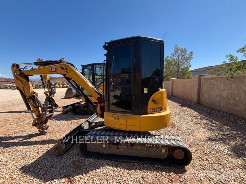 CAT 304E2 C3TH Pelle sur chenilles