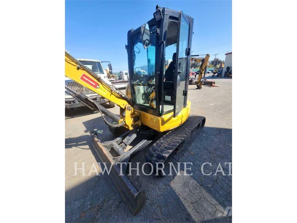 CAT 304E2 CAB Pelle sur chenilles