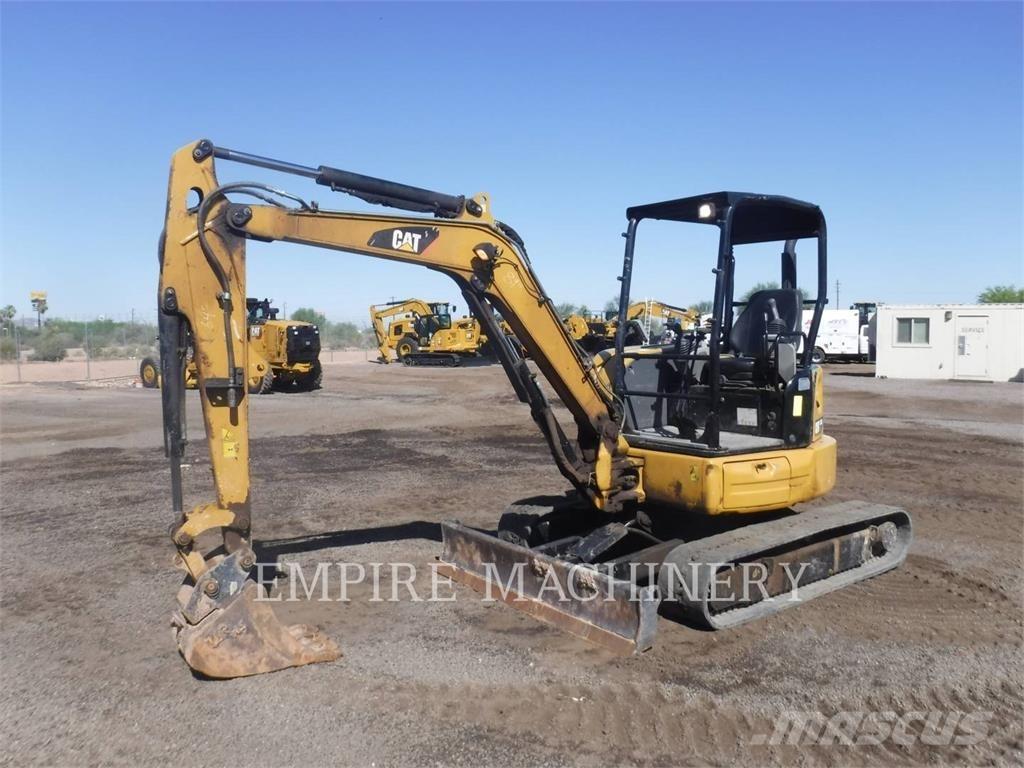 CAT 304E2CR Pelle sur chenilles
