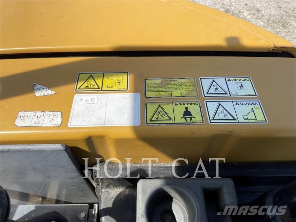CAT 304ECR Pelle sur chenilles