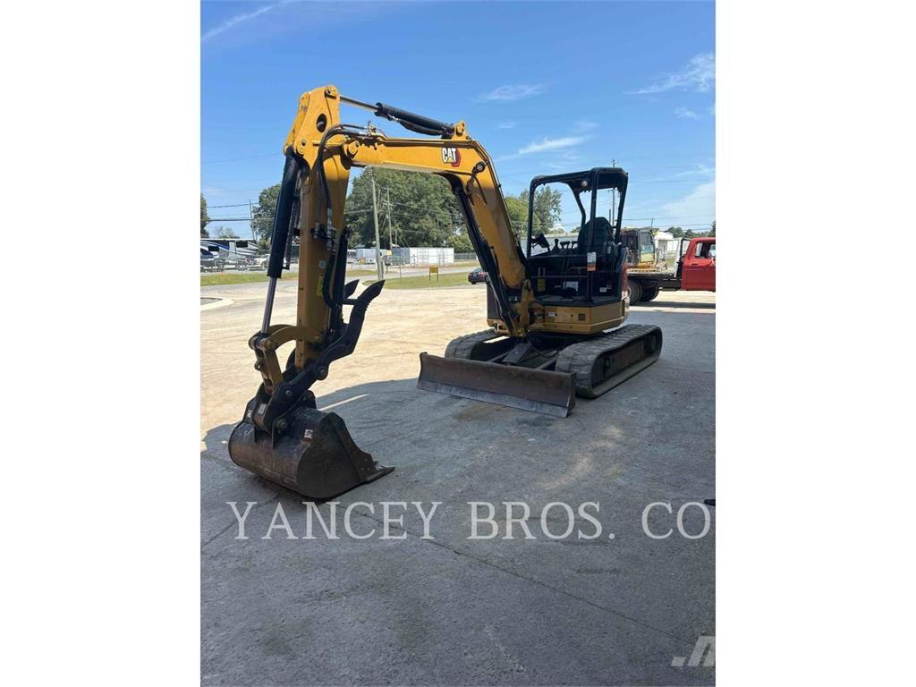 CAT 305 Pelle sur chenilles