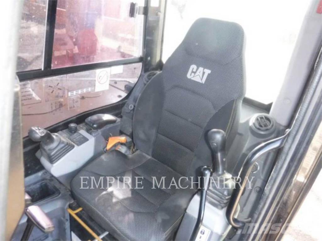 CAT 305-07 CA Pelle sur chenilles