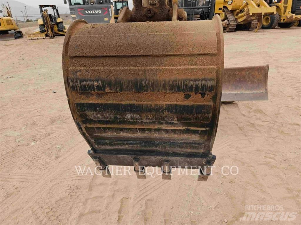 CAT 305.5E2 CR Pelle sur chenilles