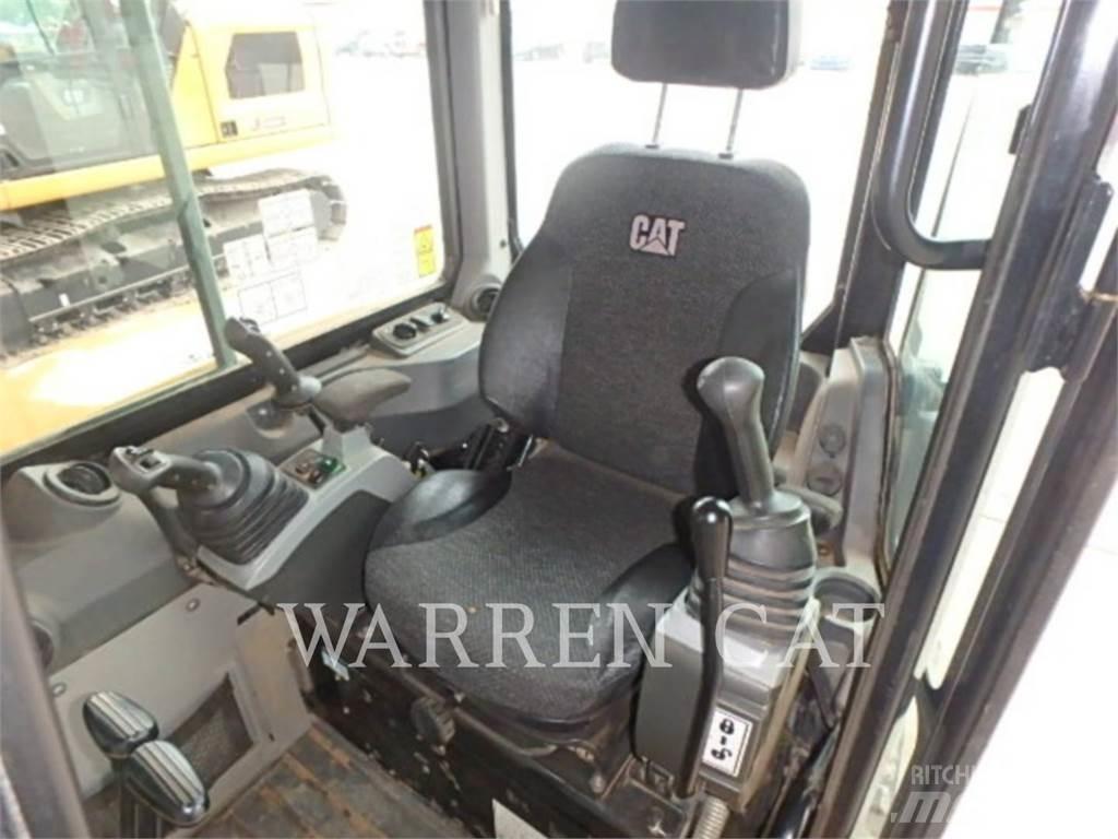CAT 305.5E2 HT Pelle sur chenilles