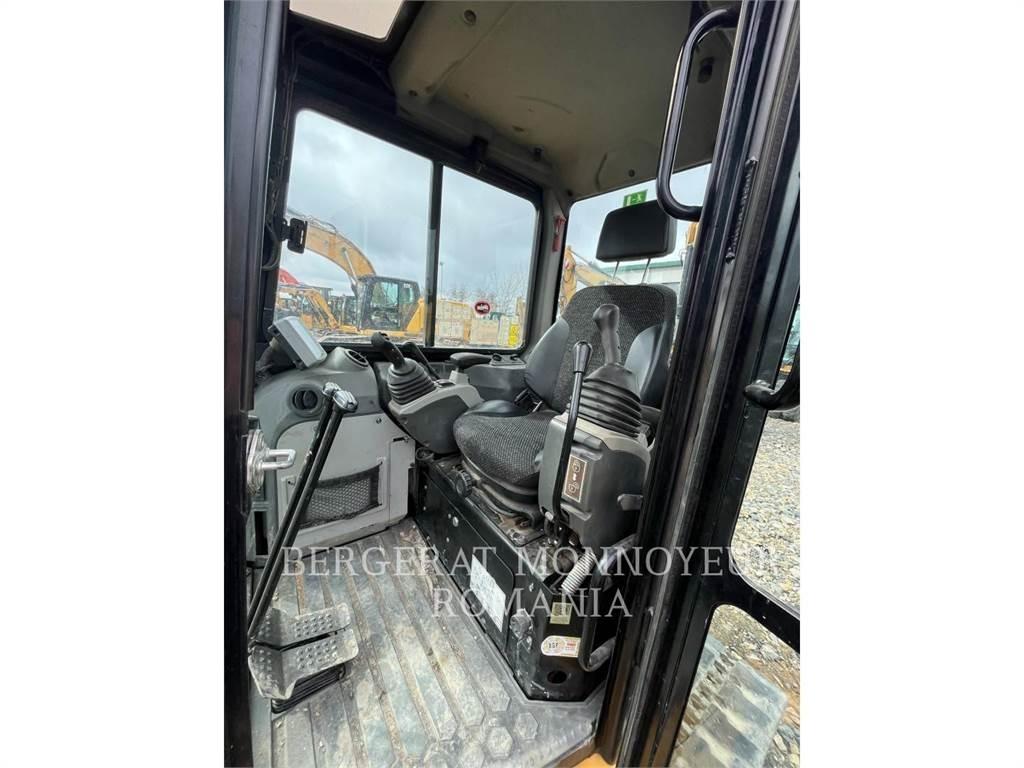 CAT 305.5E2CR Pelle sur chenilles