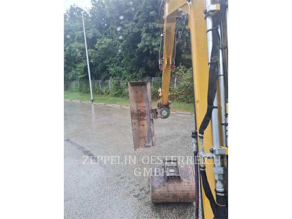 CAT 305.5E2CR Pelle sur chenilles