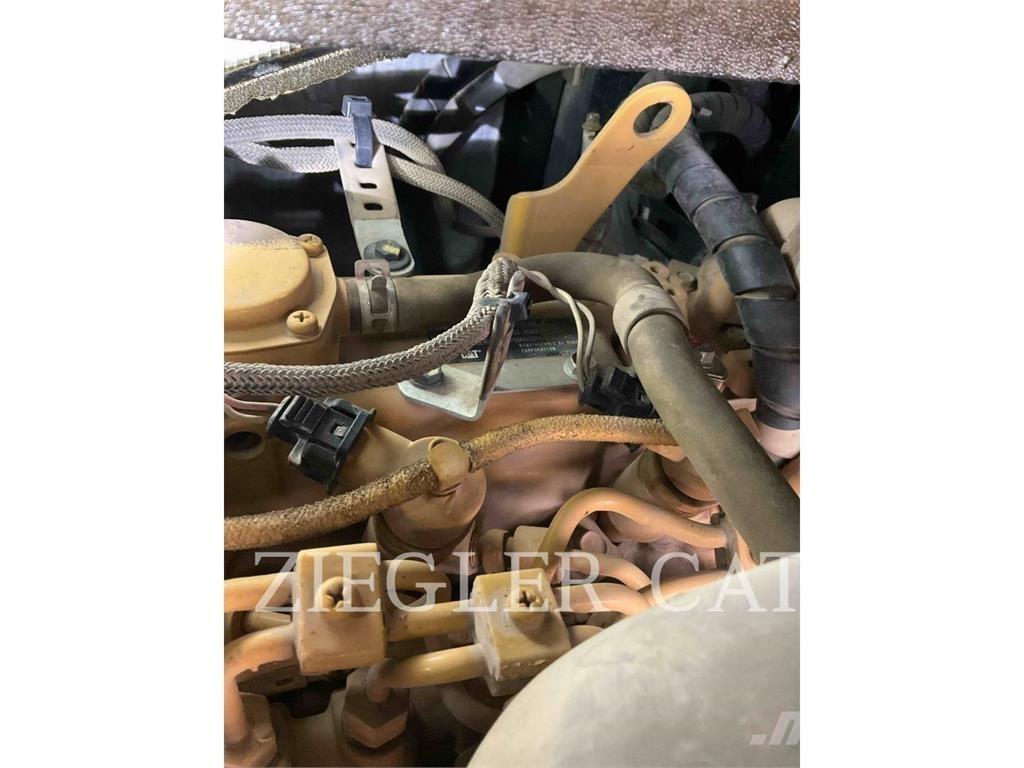 CAT 305.5E2CR Pelle sur chenilles