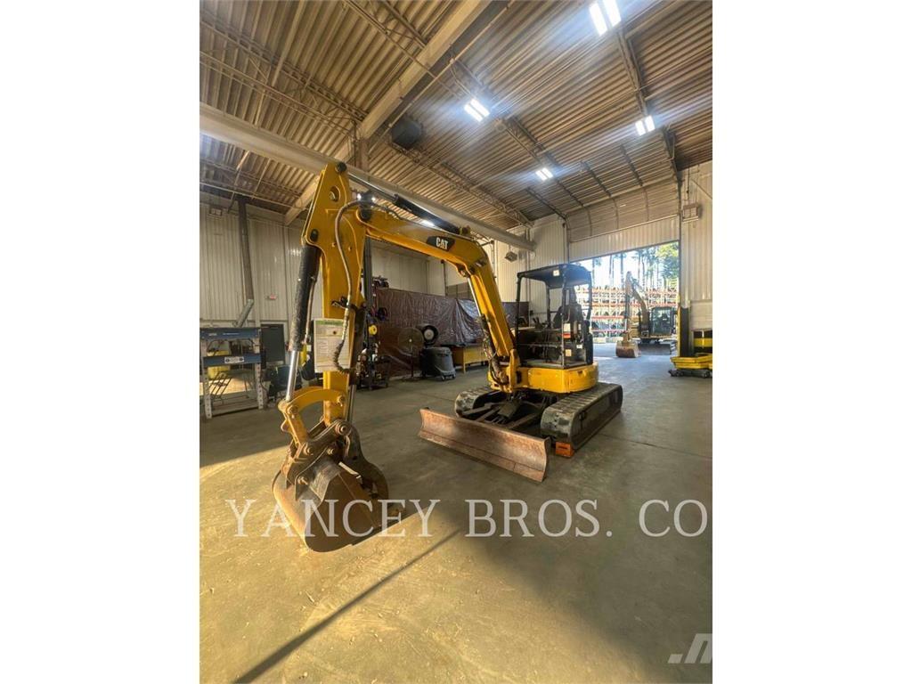 CAT 305.5E2CR Pelle sur chenilles
