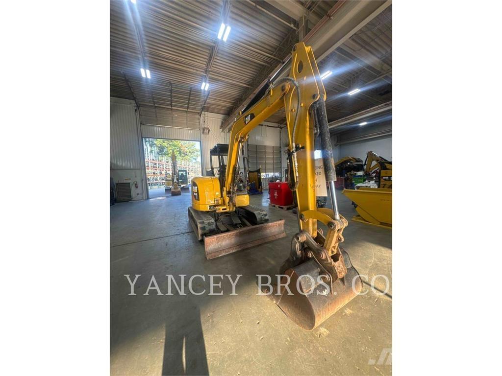CAT 305.5E2CR Pelle sur chenilles