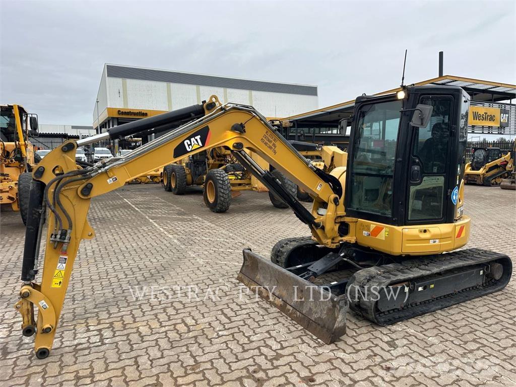 CAT 305.5E2CR Pelle sur chenilles