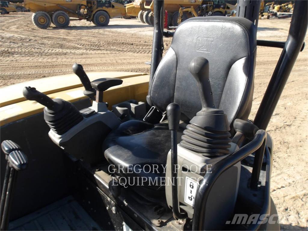 CAT 305.5E2CR Pelle sur chenilles